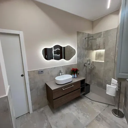 Cantius Italia Lejlighed